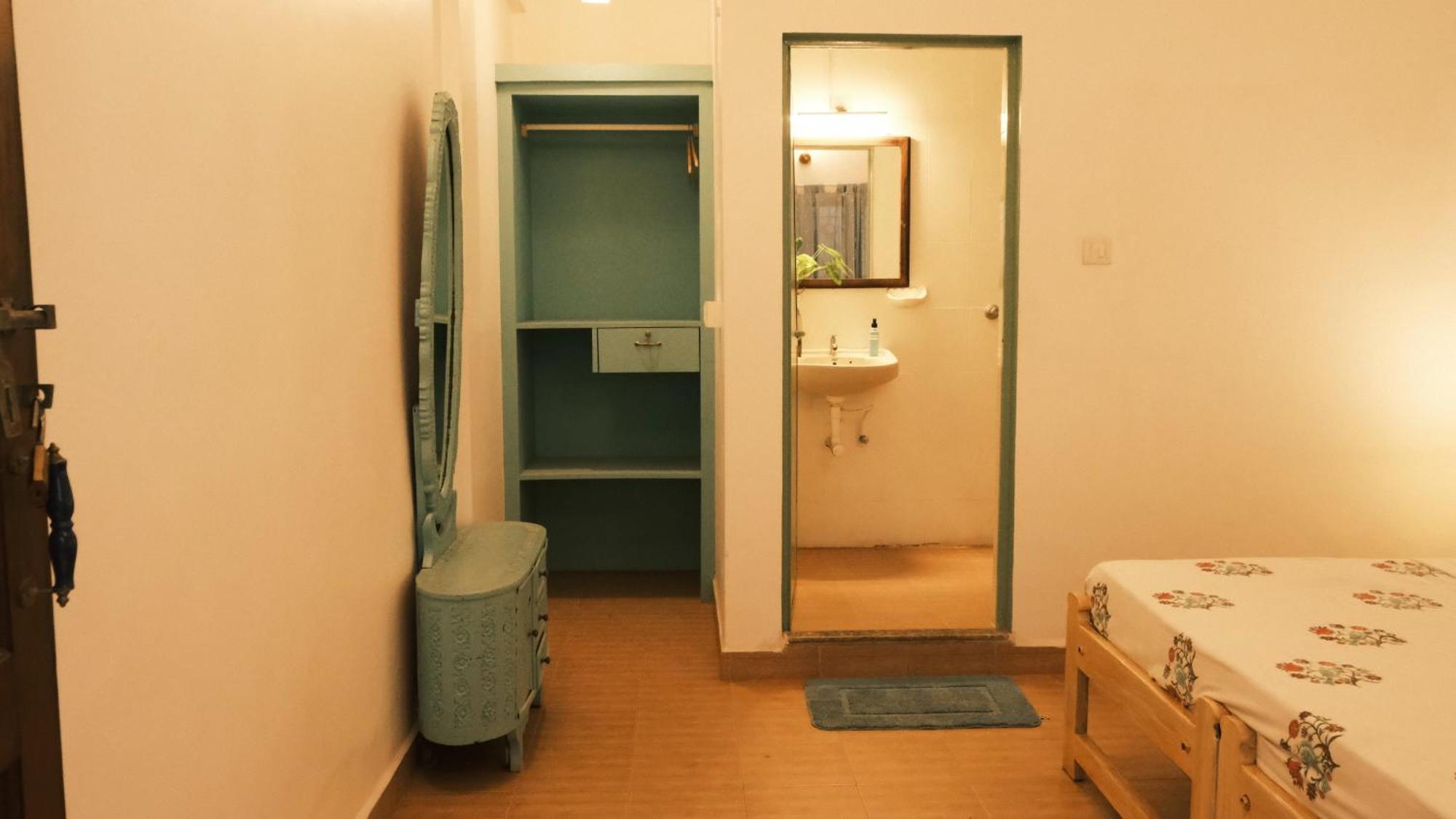 Coco Moon Hotel Morjim Eksteriør billede