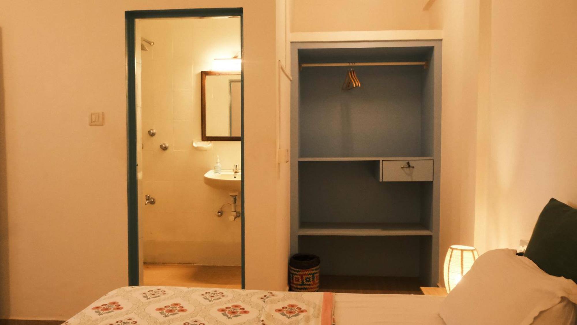 Coco Moon Hotel Morjim Eksteriør billede