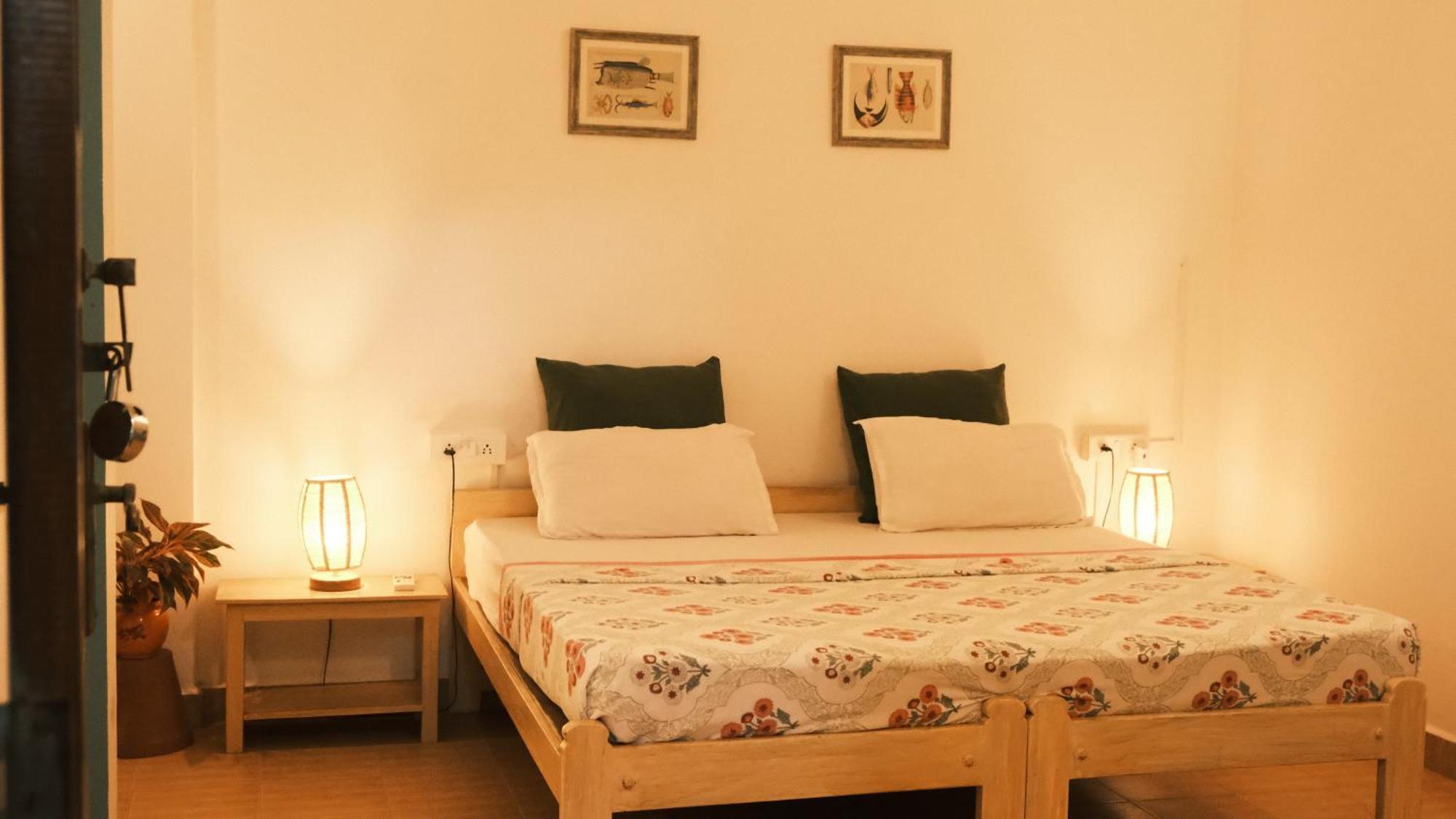 Coco Moon Hotel Morjim Eksteriør billede